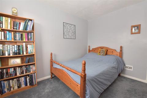 10 Foxcroft Road, Leeds, LS6 3NJ