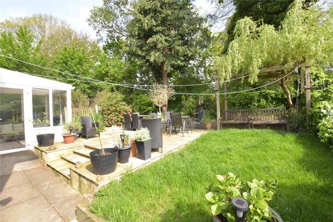 10 Foxcroft Road, Leeds, LS6 3NJ