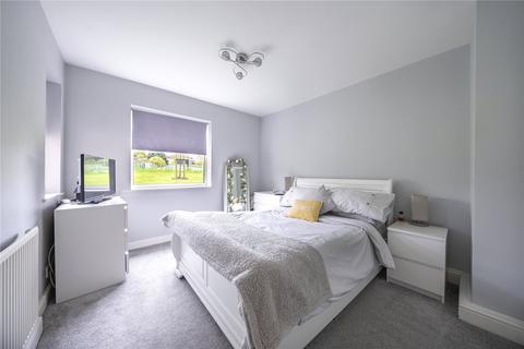 2 bedroom apartment for sale, Blackmoor Court, Leeds, West Yorkshire
