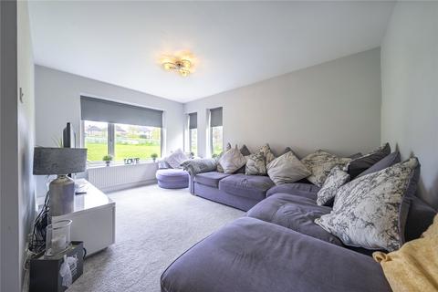 2 bedroom apartment for sale, Blackmoor Court, Leeds, West Yorkshire