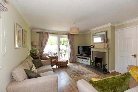 3 Bartletts Mead, Steeple Ashton, Trowbridge, BA14 6HF