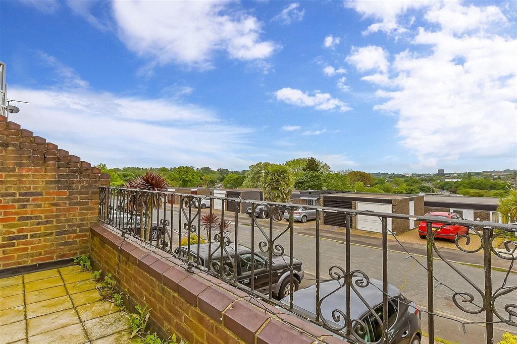 Balcony / Terrace