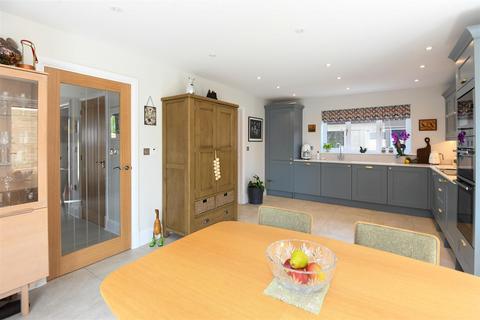 4 bedroom house for sale, Church Farm Close, Hilperton