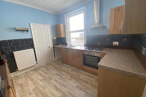3 bedroom terraced house to rent, Edinburgh Road, Bexhill-On-Sea