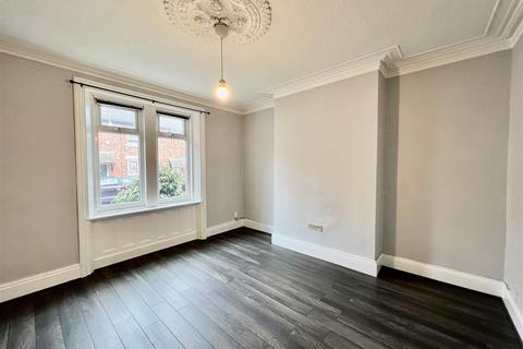 2 bedroom apartment to rent, Portland Street, Pelaw, Gateshead