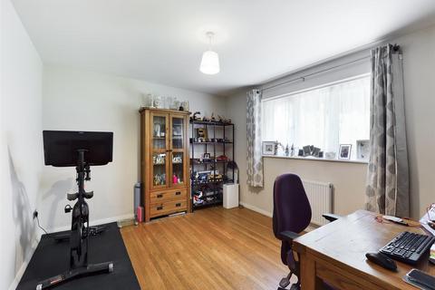 183 Croham Valley Road, South Croydon, CR2 7RF