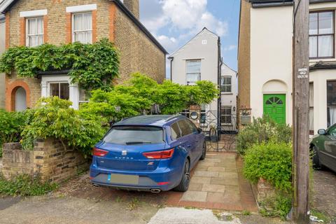 46a East Road, Kingston Upon Thames, KT2 6EL