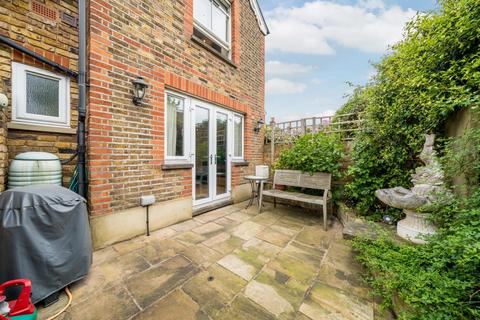 46a East Road, Kingston Upon Thames, KT2 6EL