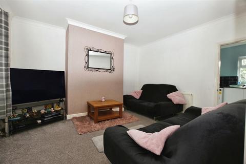 3 bedroom end of terrace house for sale, North Road, Hull