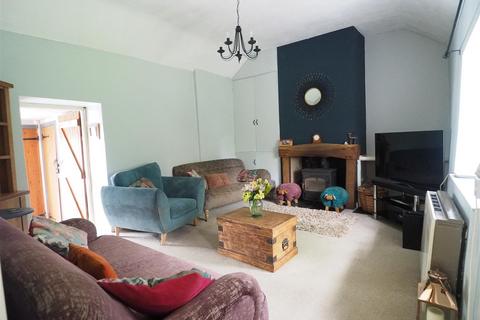 4 bedroom cottage for sale, Llangernyw