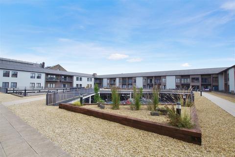 1 bedroom apartment for sale, Fire Fly Avenue, Swindon SN2