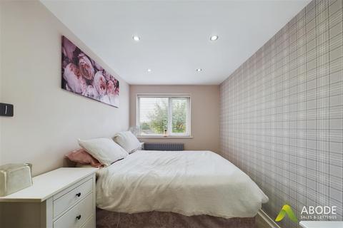 69 Fairham Road, Stretton, Burton-on-trent, DE13 0BS
