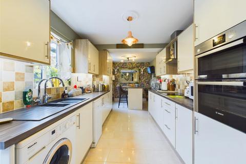 8 Captain Ford Way, Dereham, NR19 1WQ