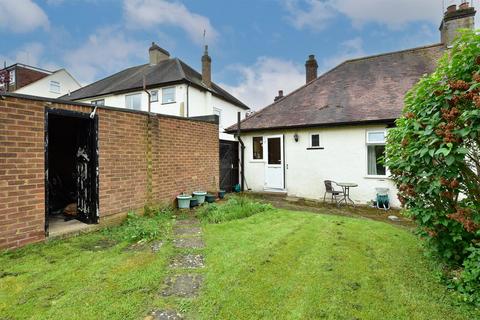 3 bedroom semi-detached bungalow for sale, Strafford Gate, Potters Bar EN6