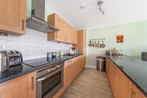 2 bedroom apartment for sale, Sandling Lane, Maidstone