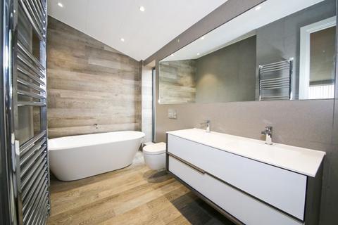 2 bedroom apartment to rent, St Johns Hill, Sevenoaks TN13 3NS