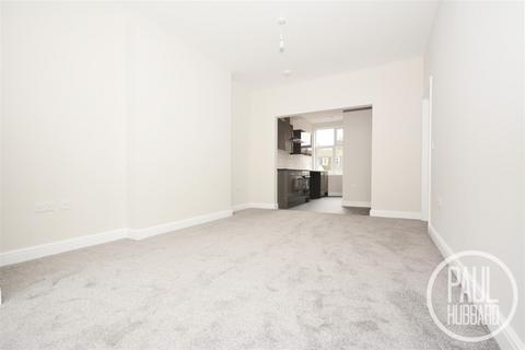 2 bedroom apartment to rent, Surrey Street, Lowestoft, Suffolk
