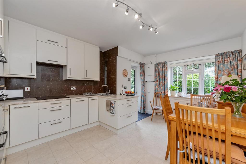 5 Grange Court-8.jpg