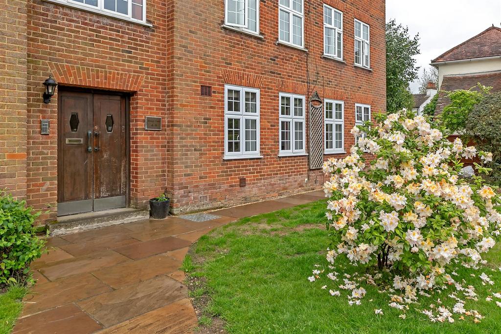 5 Grange Court-2.jpg