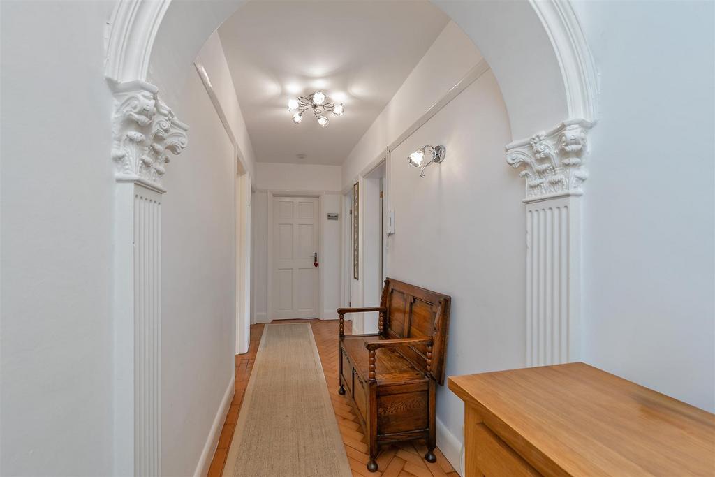 5 Grange Court-5.jpg