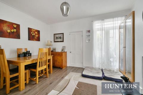 2 bedroom terraced house for sale, Stanley Road, Hounslow