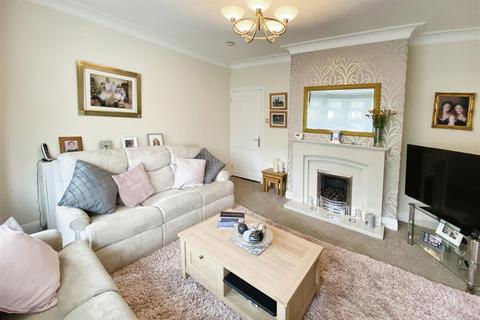 2 bedroom house for sale, Central Avenue, South Shields