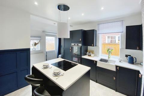 2 bedroom house for sale, Central Avenue, South Shields