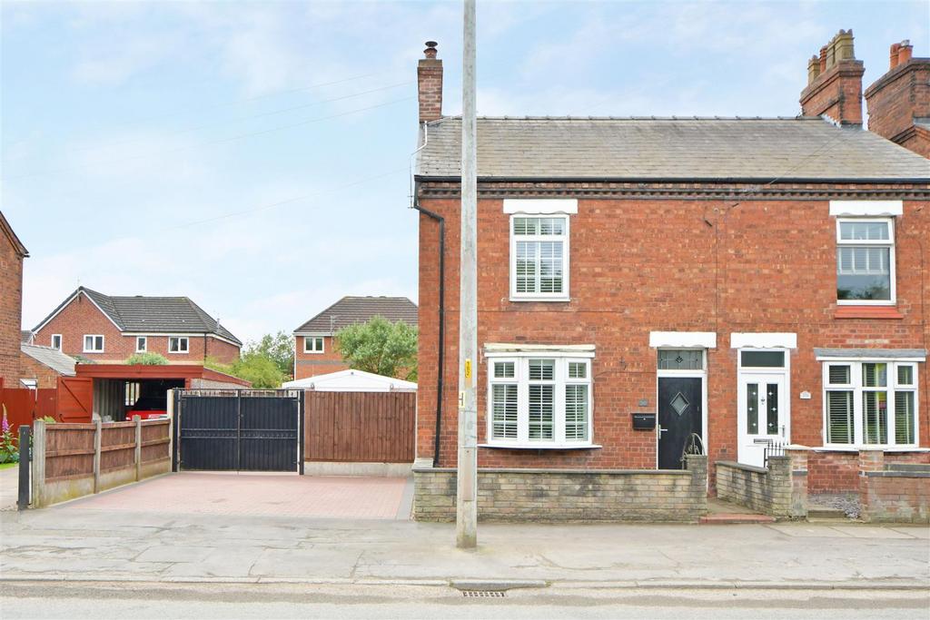 Booth Lane, Middlewich 2 bed semidetached house for sale £199,950