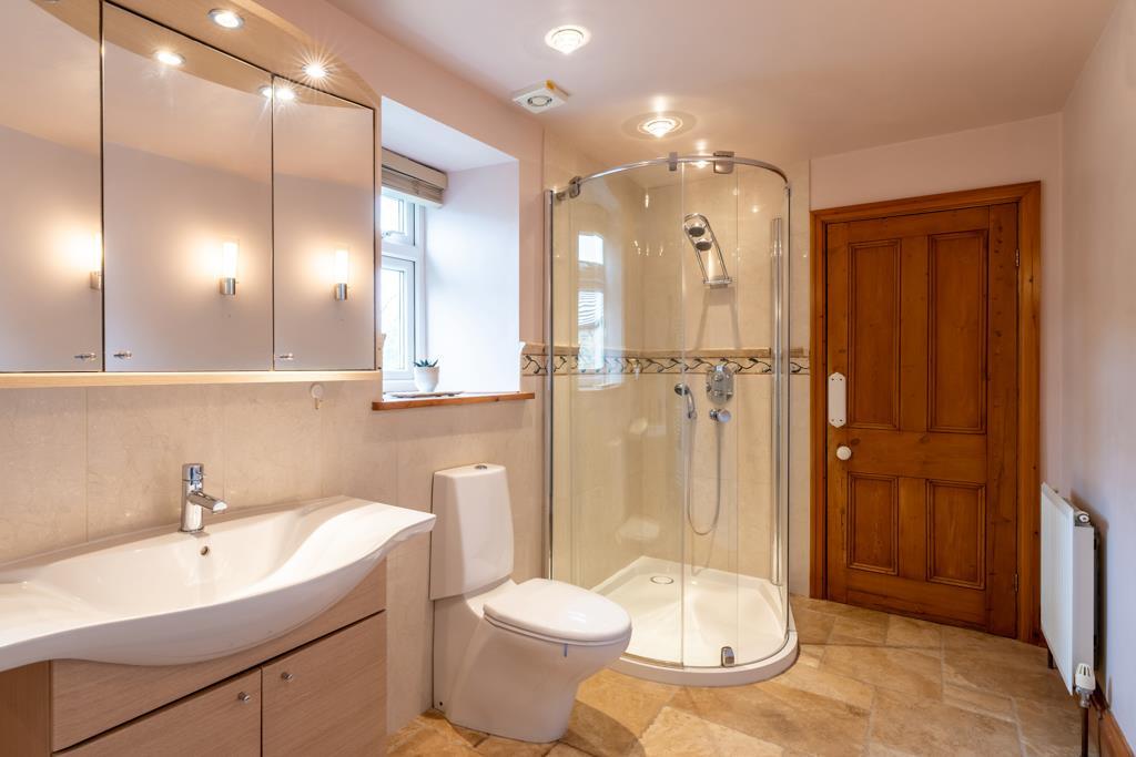 Master En-Suite
