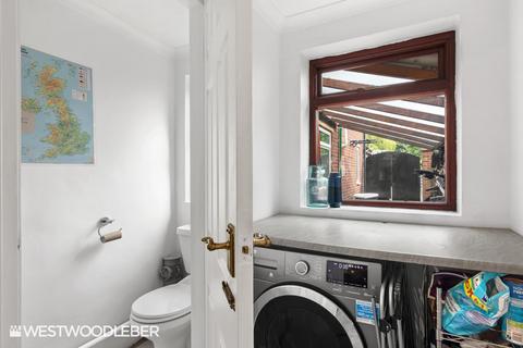 21 Hyde Mead, Nazeing, Waltham Abbey, EN9 2HS