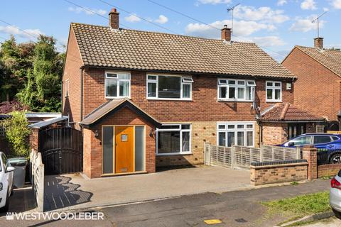 21 Hyde Mead, Nazeing, Waltham Abbey, EN9 2HS