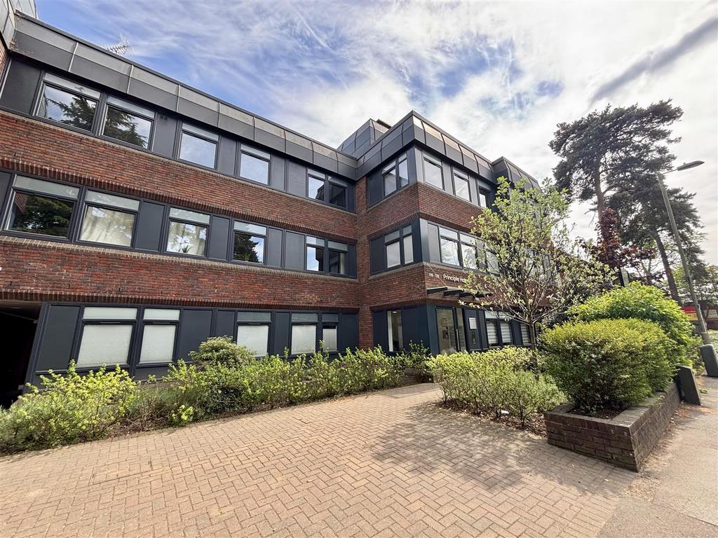 Fleet Road, Fleet GU51 1 bed apartment for sale - £205,000
