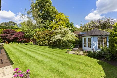 3 bedroom detached house for sale, Charlwood Drive, Oxshott