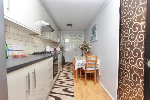 3 bedroom flat for sale, Bolton Walk, London N7