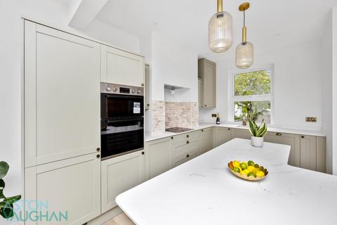 5 bedroom end of terrace house for sale, Queens Park Road, Brighton BN2