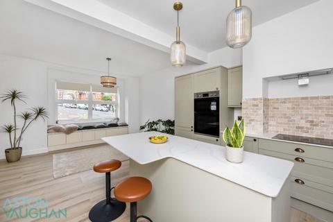 5 bedroom end of terrace house for sale, Queens Park Road, Brighton BN2