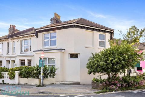 5 bedroom end of terrace house for sale, Queens Park Road, Brighton BN2