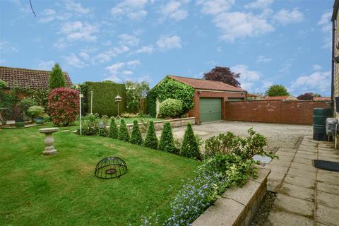 4 bedroom detached house for sale, High Street, Wombleton, York