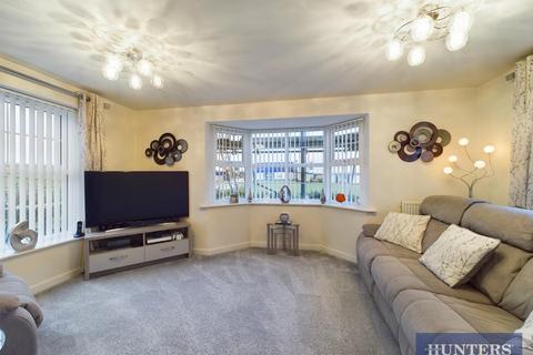 4 bedroom detached house for sale, Ashlar Drive, Eastfield, Scarborough