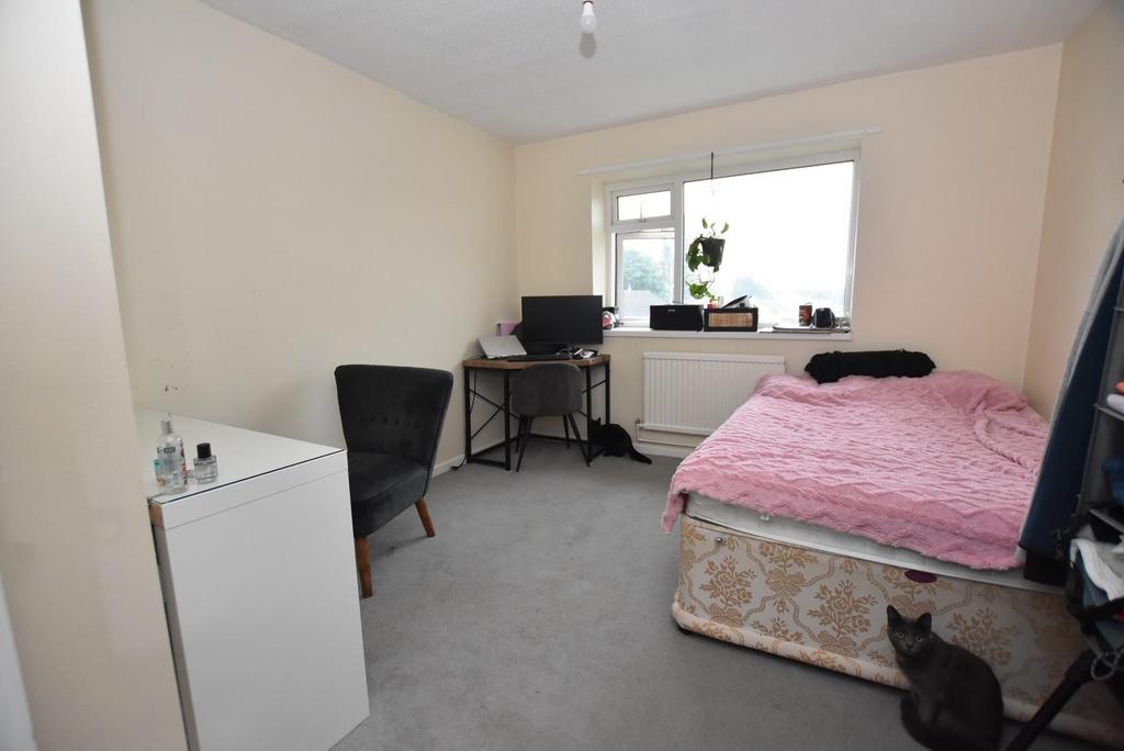Bedroom 2.jpg