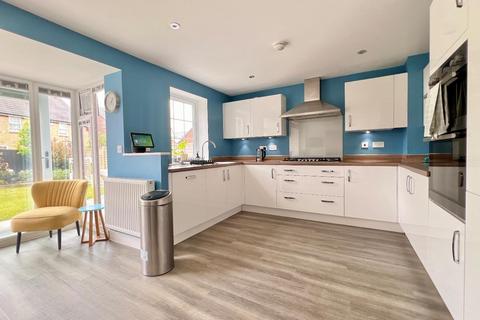 3 Bond Close, Leonard Stanley, Stonehouse, GL10 3GQ