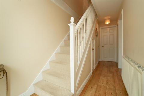 10 Church Close, Tollerton, York, YO61 1QS