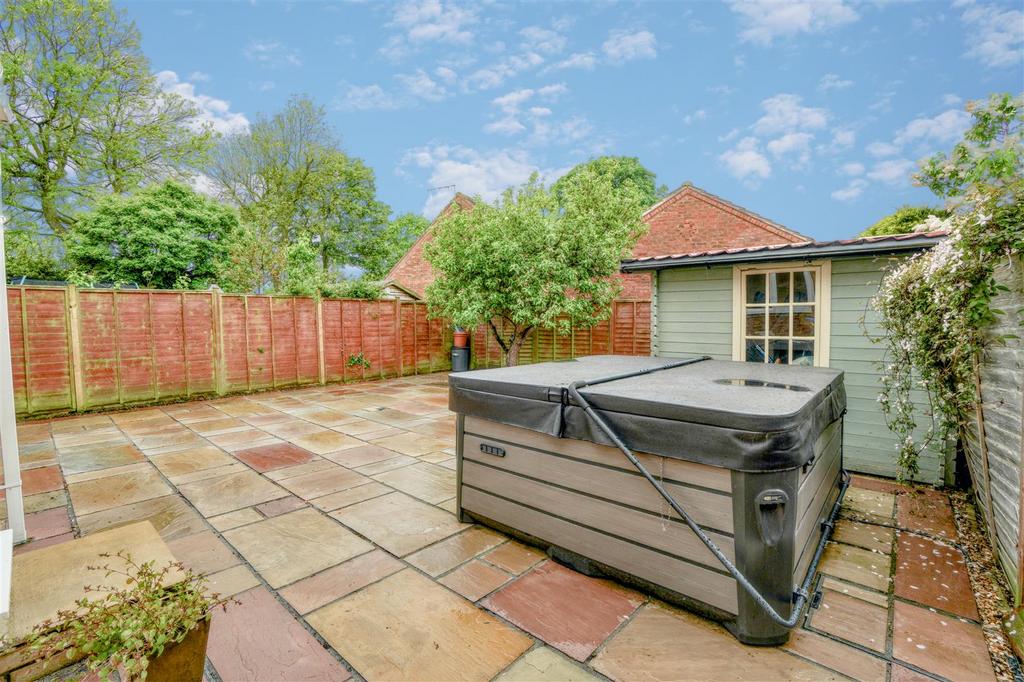 Enclosed Rear Garden