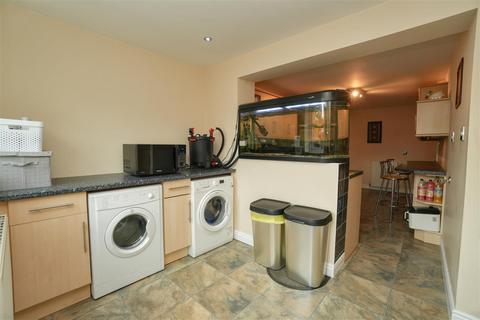 10 Church Close, Tollerton, York, YO61 1QS