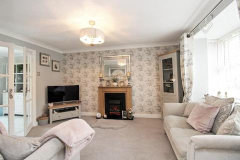 3 bedroom detached house for sale, Doublegates Avenue, Ripon