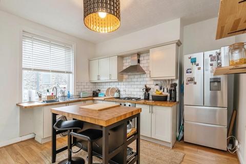 3 bedroom terraced house for sale, The Lanes , LS28 7AQ