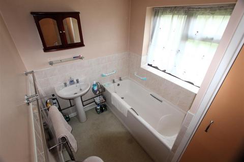 37 Brambletree Crescent, Rochester, ME1 3LG
