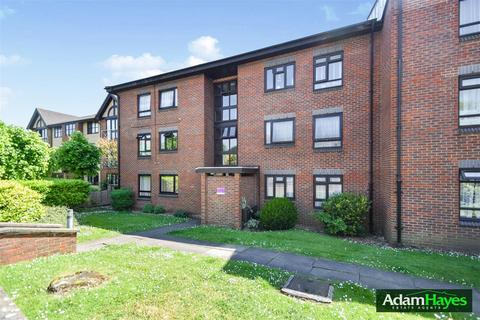 3 bedroom apartment to rent, 108 Friern Park, North Finchley N12