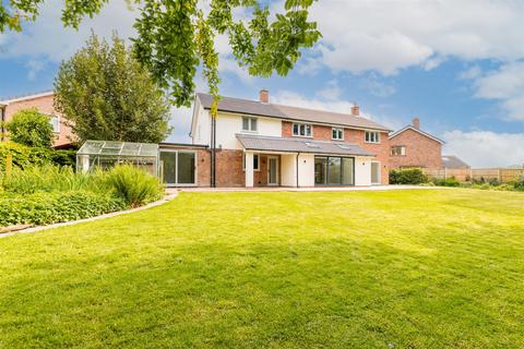 5 bedroom detached house for sale, Copthorne Drive, Audlem, Cheshire