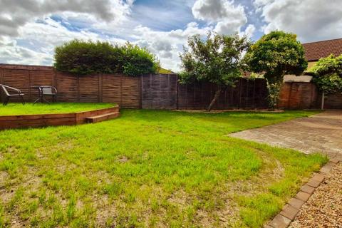 3 bedroom detached bungalow for sale, Hawthorn Walk, Beck Row IP28